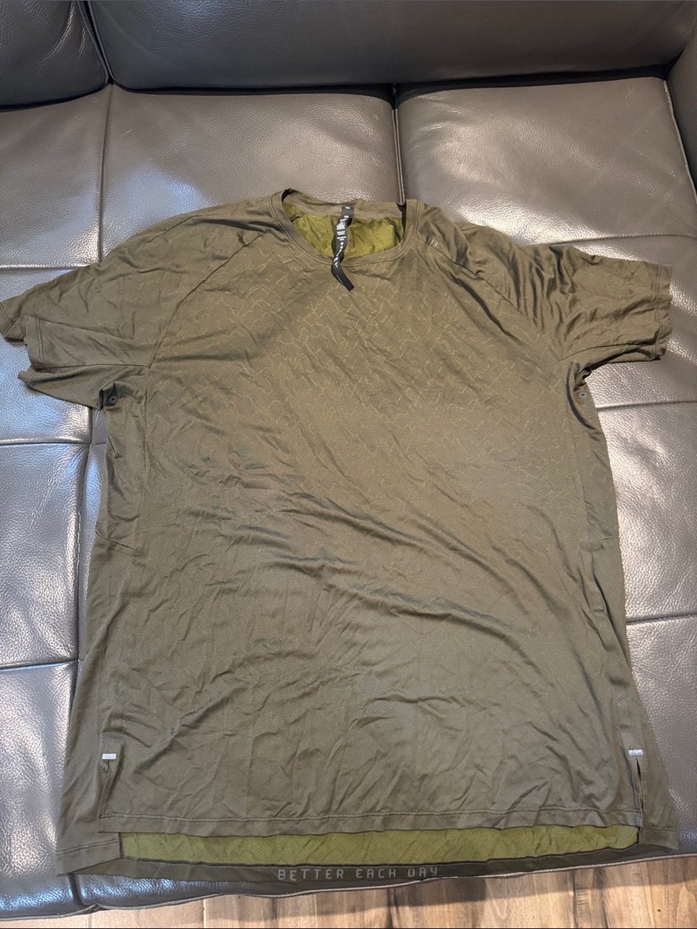 Lululemon Men's Performance Crew Neck Shirt - Olive